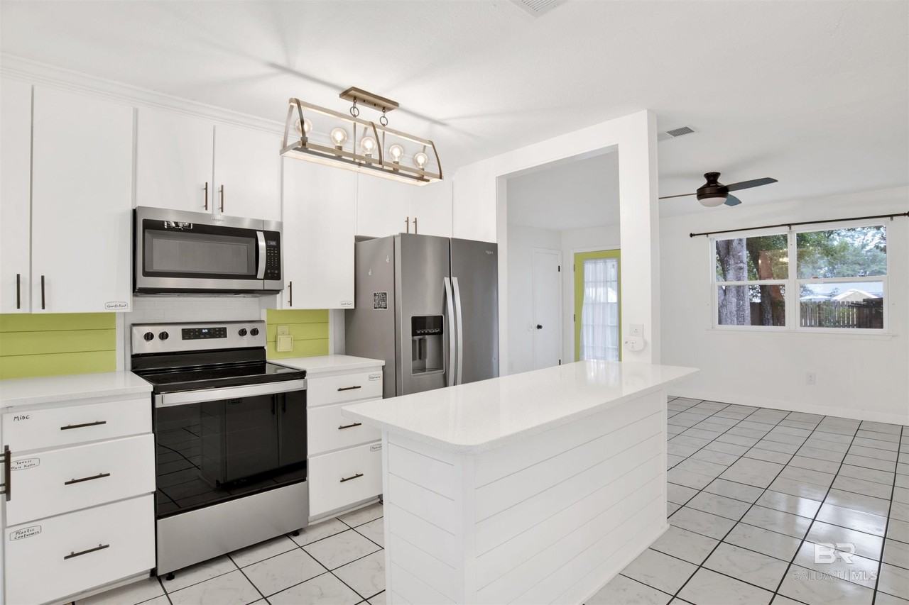 208 E 22nd Ave - Photo 7 of 25