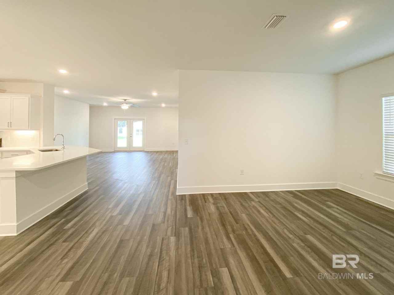 510 Hardwood Ave - Photo 3 of 34