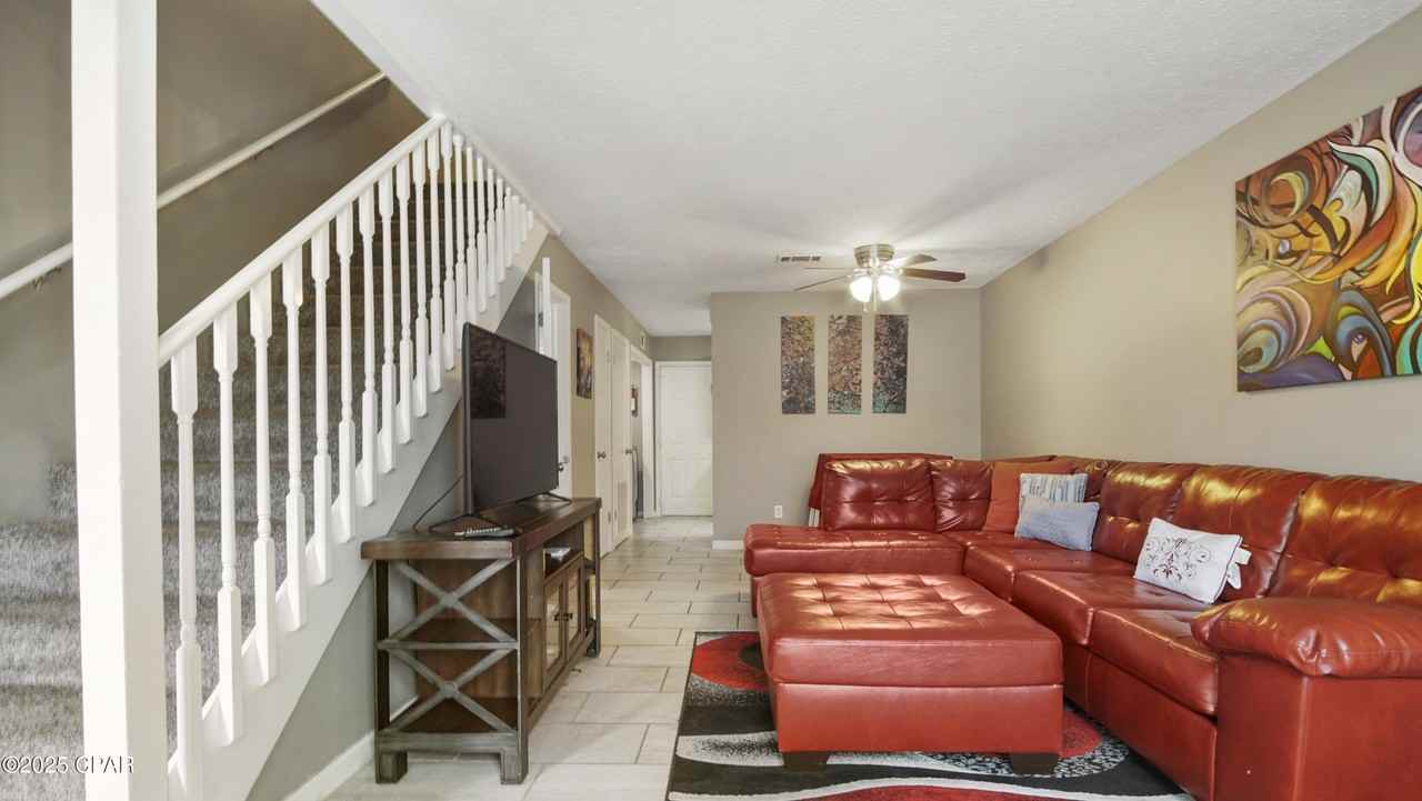 2518 Johnson Dr - Photo 3 of 27