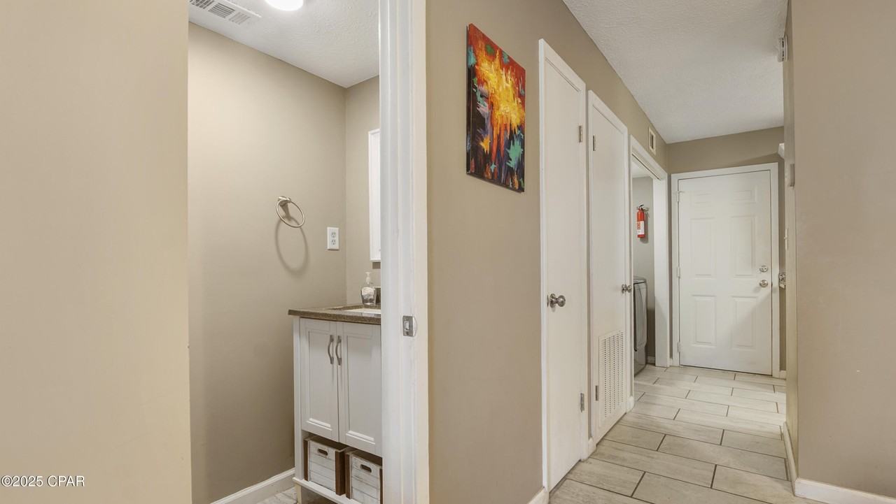 2518 Johnson Dr - Photo 5 of 27