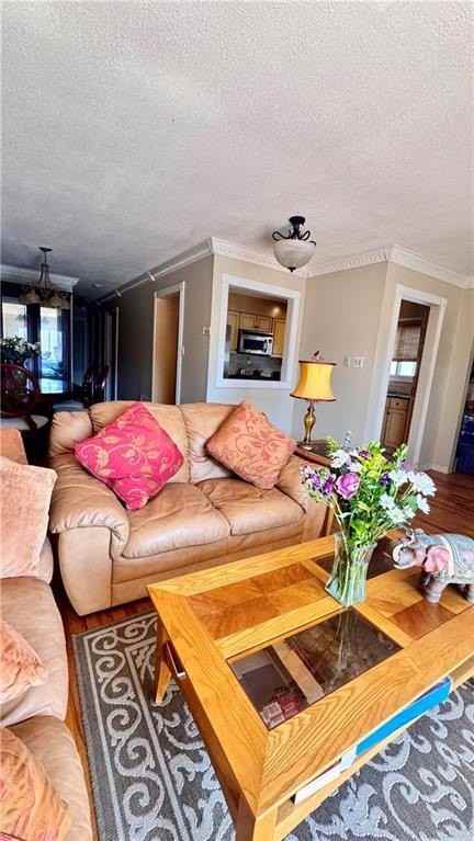 1463 E 103rd St - Photo 2 of 11