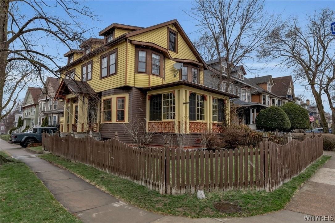 175 Dorchester Rd - Photo 4 of 41