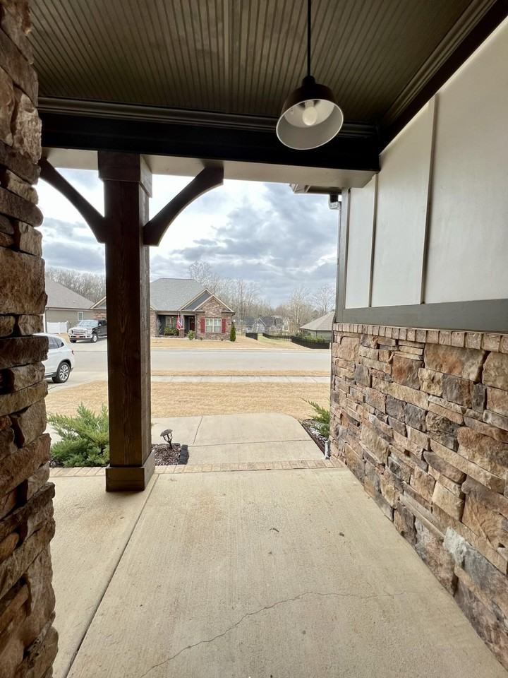 9015 Seven Lakes Dr - Photo 3 of 37