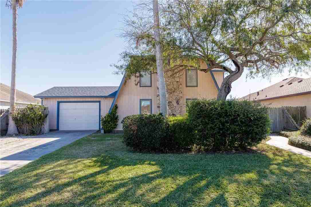 13813 Flintlock Dr - Photo 2 of 40