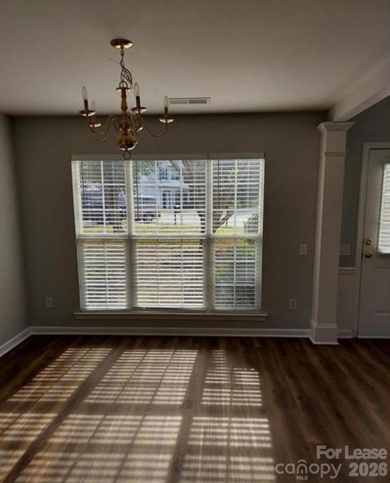 3147 Old Ironside Dr - Photo 6 of 28