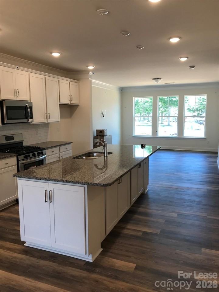 190 Waterlynn Ridge Rd Unit C - Photo 5 of 14