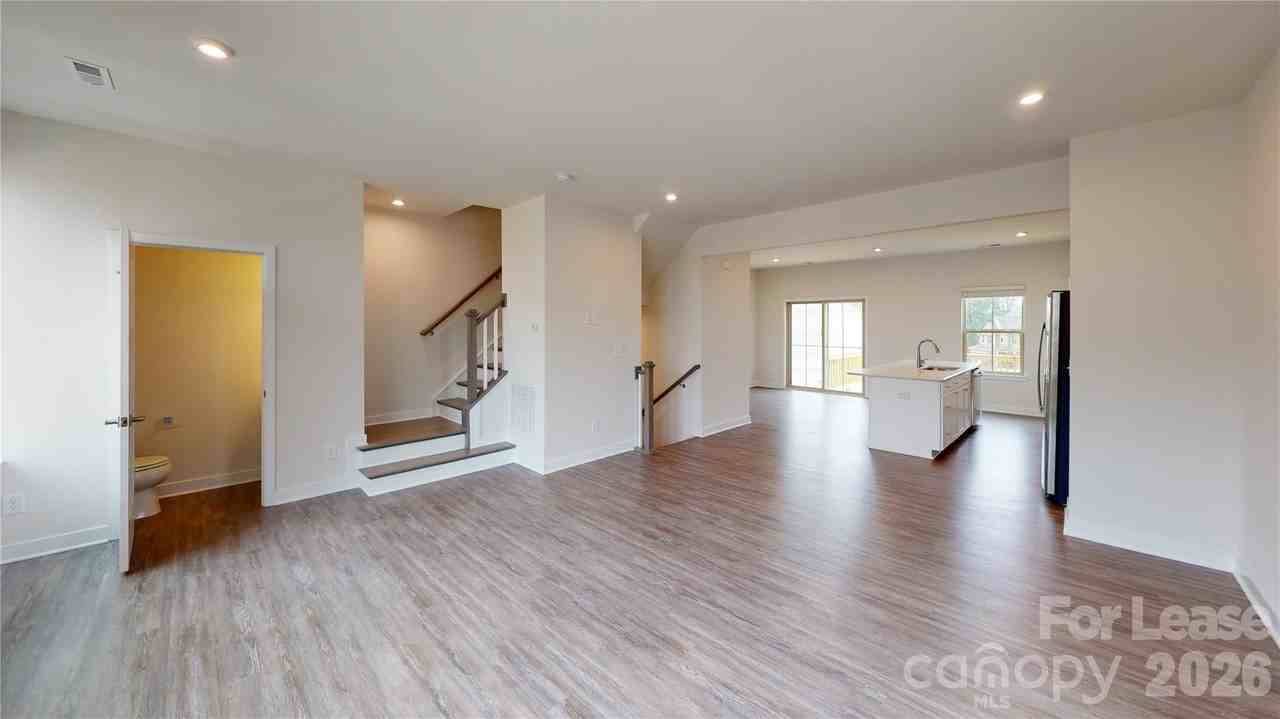 104 Helm Ln Unit A - Photo 6 of 32