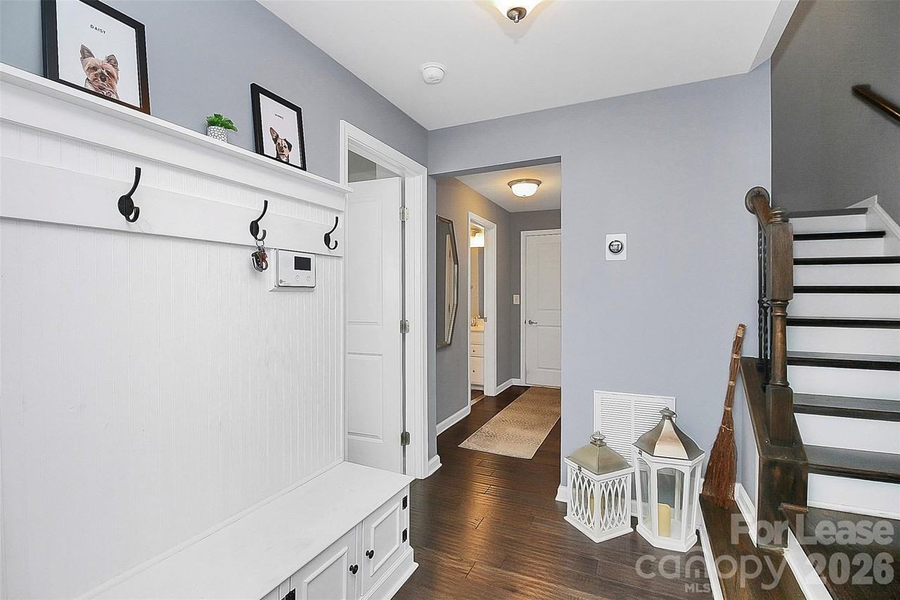 1518 Kee Ct - Photo 4 of 36