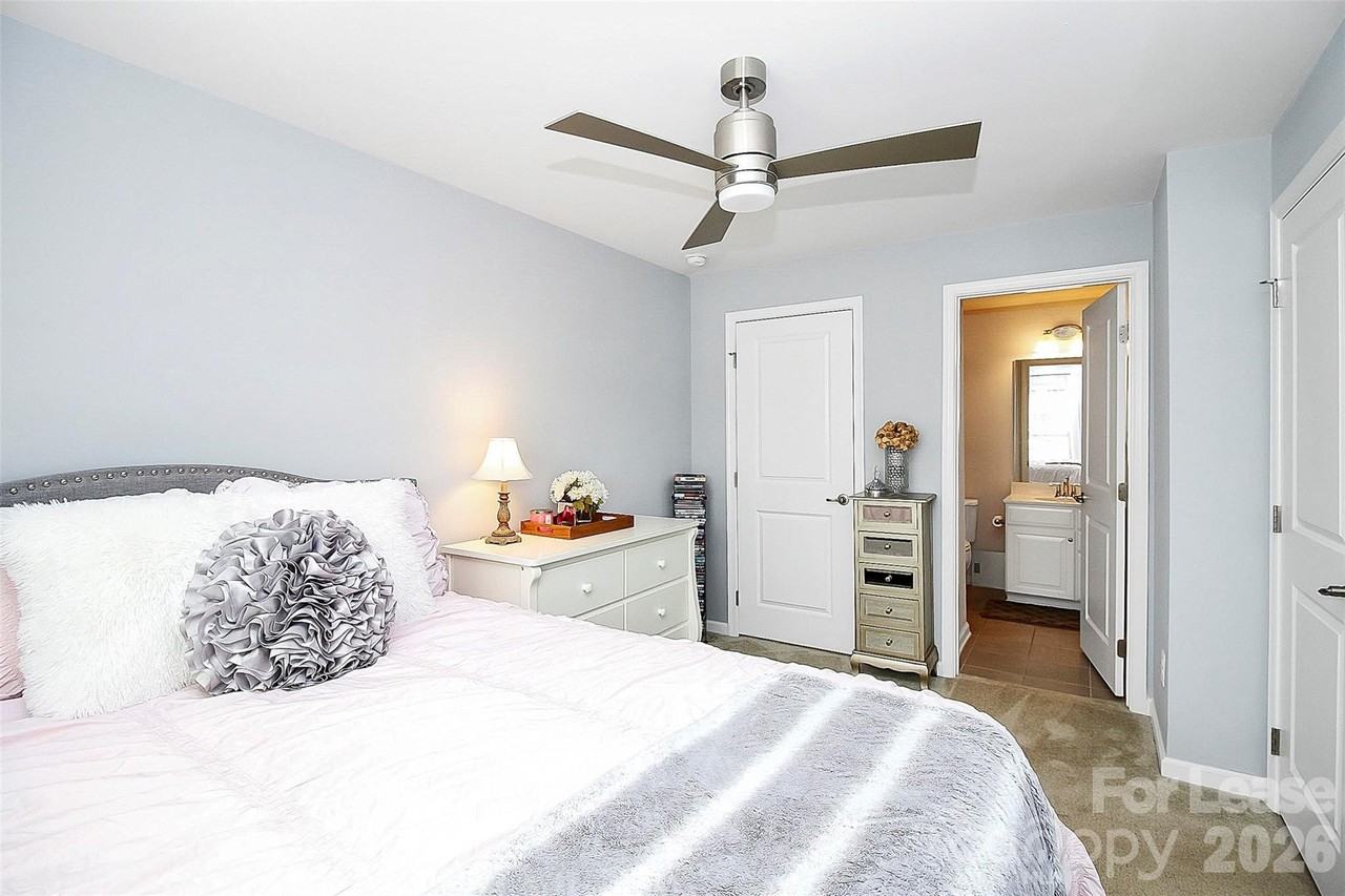 1518 Kee Ct - Photo 6 of 36