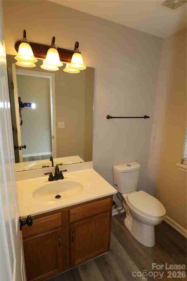 5878 Prescott Ct - Photo 4 of 31