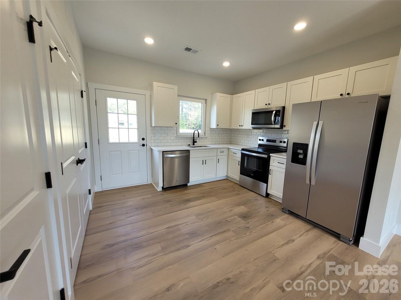 1214A Pearl St - Photo 5 of 14