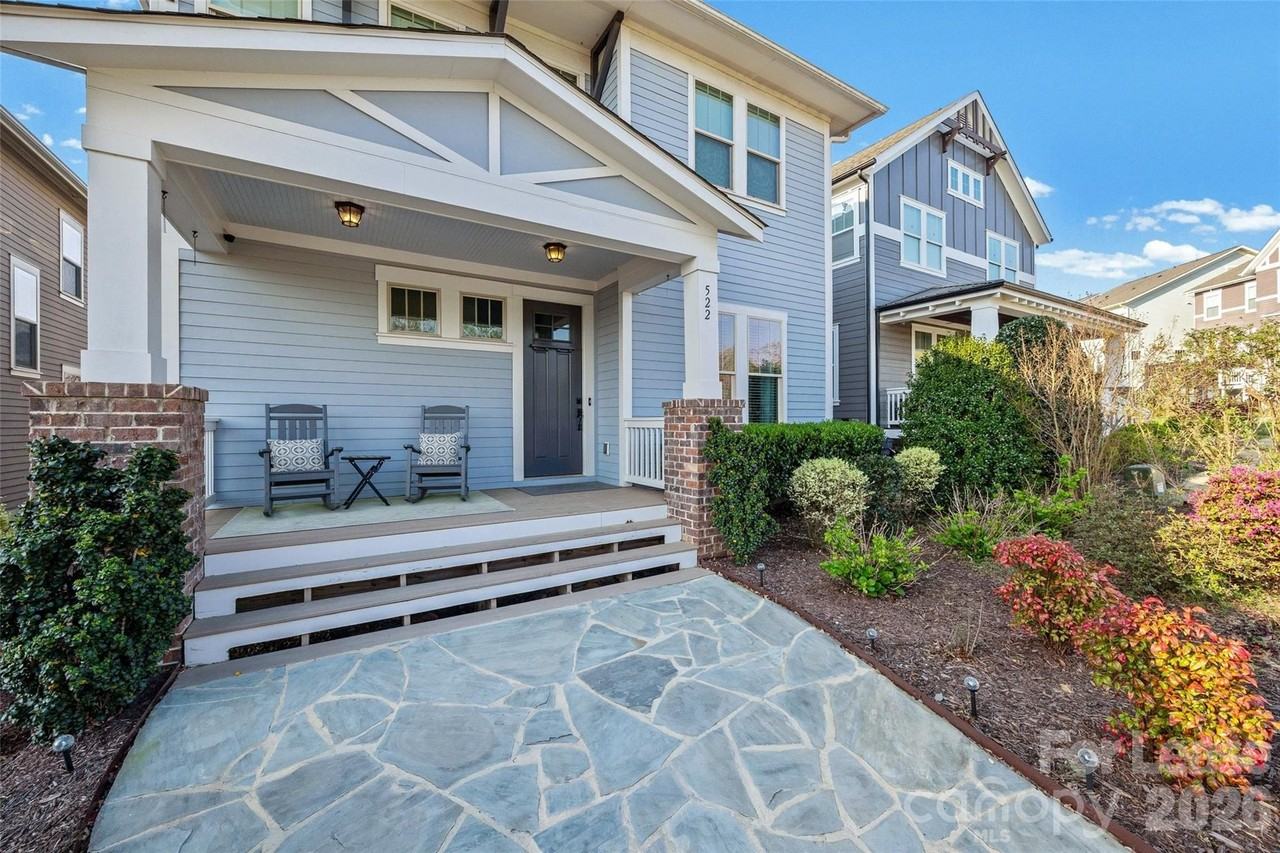 522 Spring Landing Dr - Photo 2 of 34