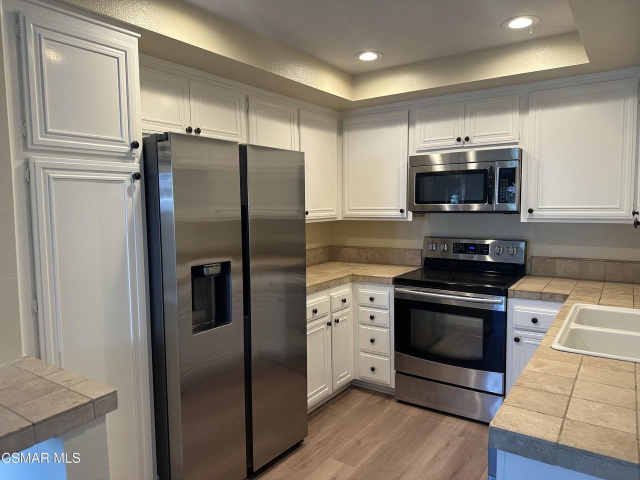 3719 Summershore Ln - Photo 3 of 27