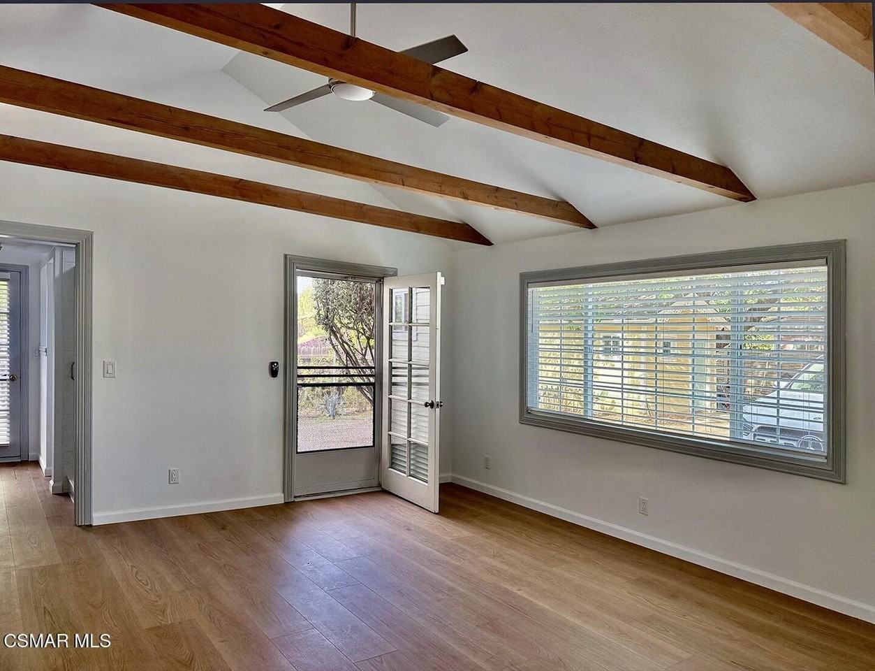 1391 E Hillcrest Dr Unit B - Photo 2 of 14