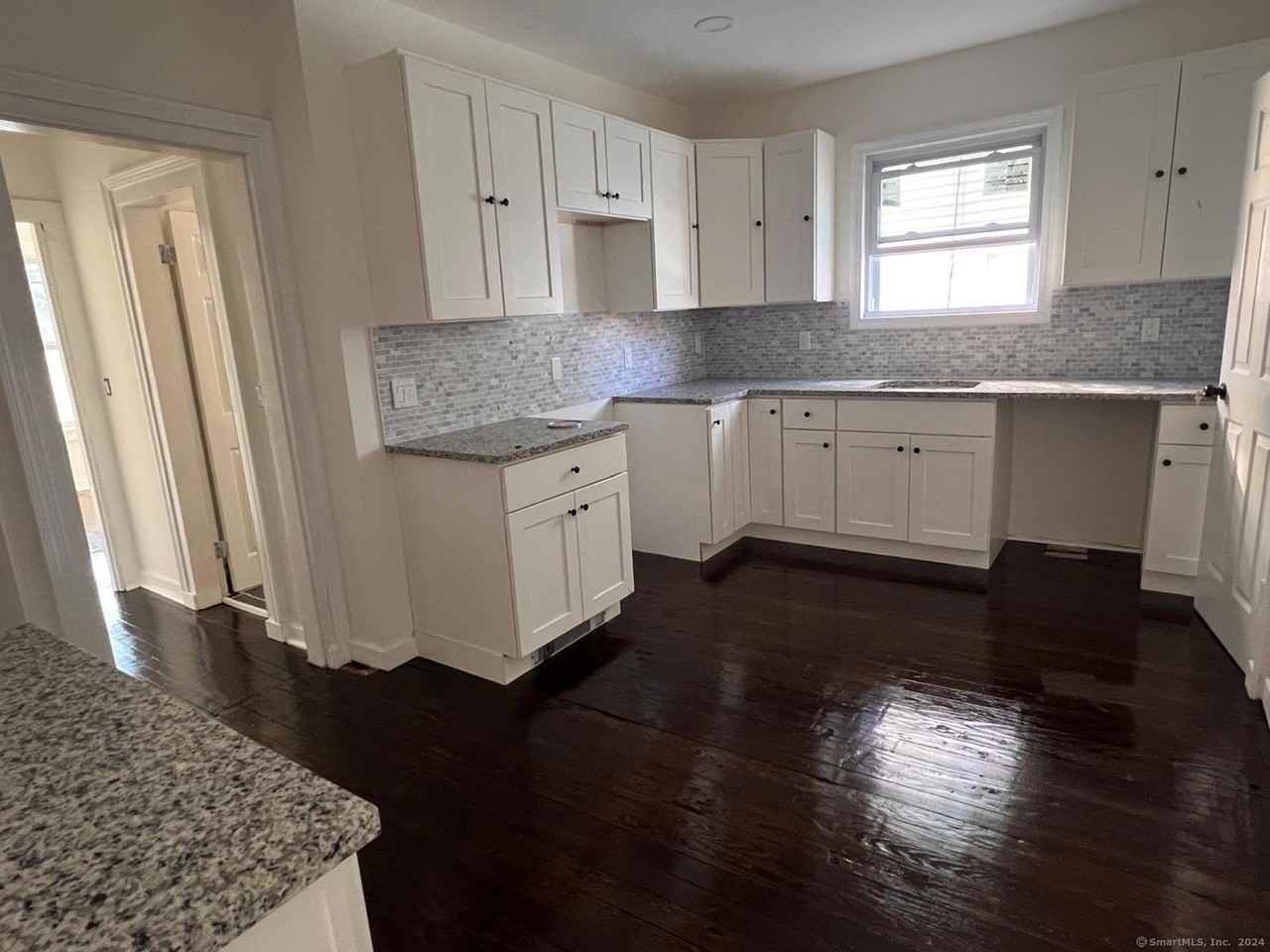 33 Marion St 1st Fl - Photo 2 of 9