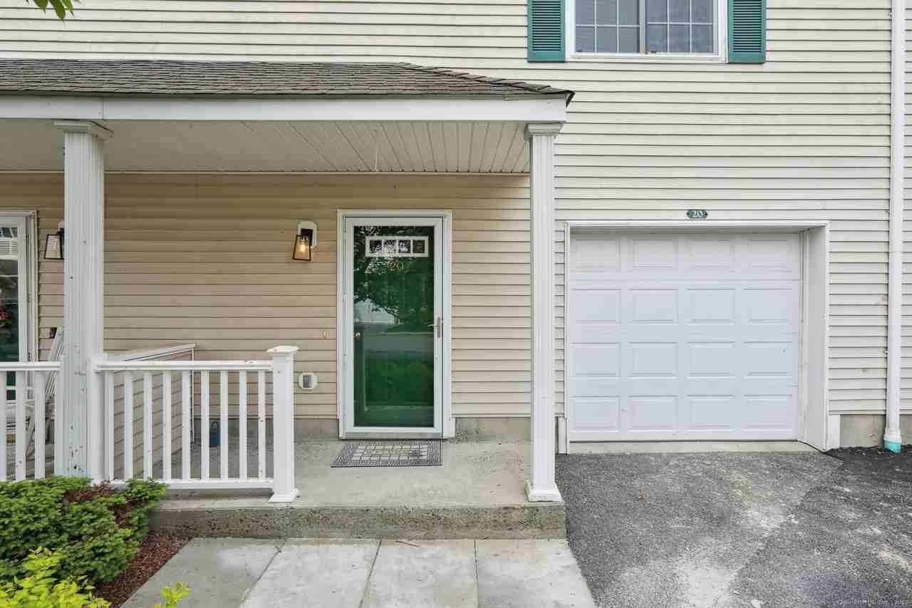 14 South St Unit 20 - Photo 2 of 27