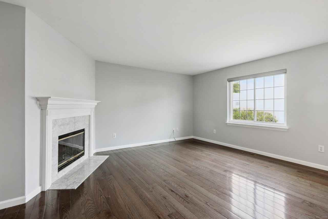 14 South St Unit 20 - Photo 4 of 27