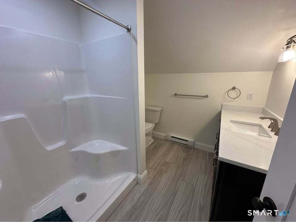 309 Flanders Rd Apt 2 - Photo 2 of 8