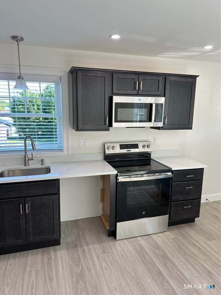 309 Flanders Rd Apt 2 - Photo 7 of 8