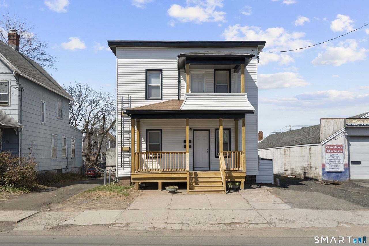 93 Spring St - Photo 2 of 11