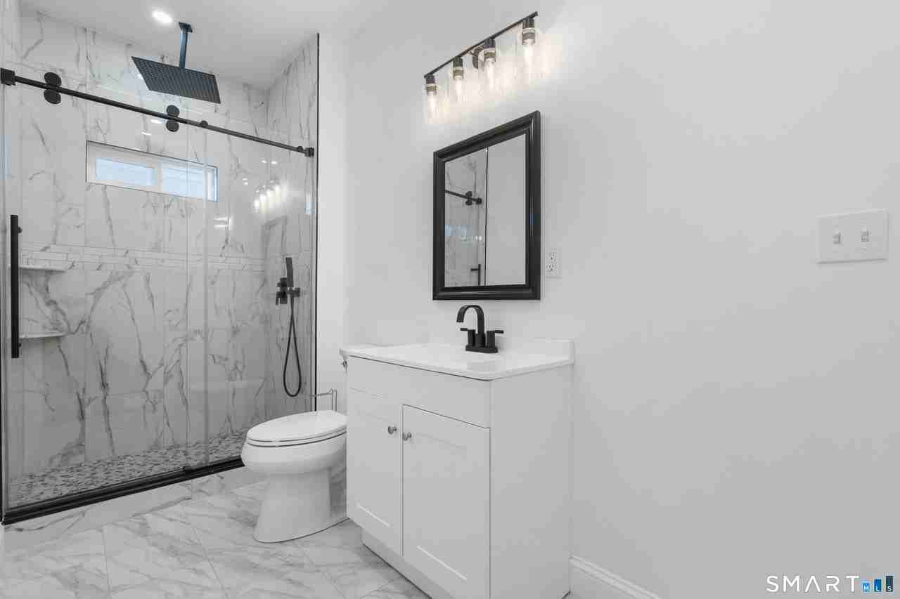 93 Spring St - Photo 7 of 11