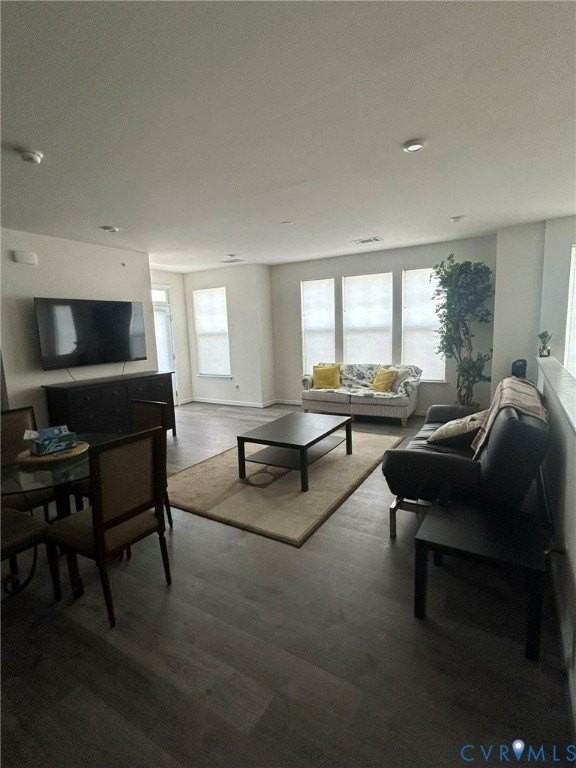 12109 Oxford Landing Dr Unit 202 - Photo 5 of 30