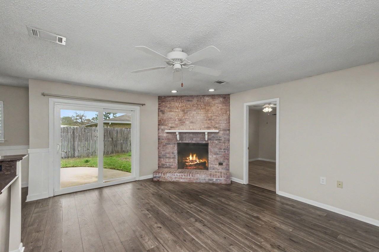 6 Pinehurst Dr - Photo 6 of 40