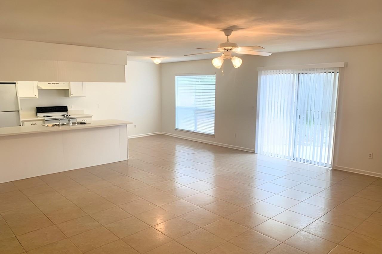 499 Spring Brook Ln - Photo 2 of 9