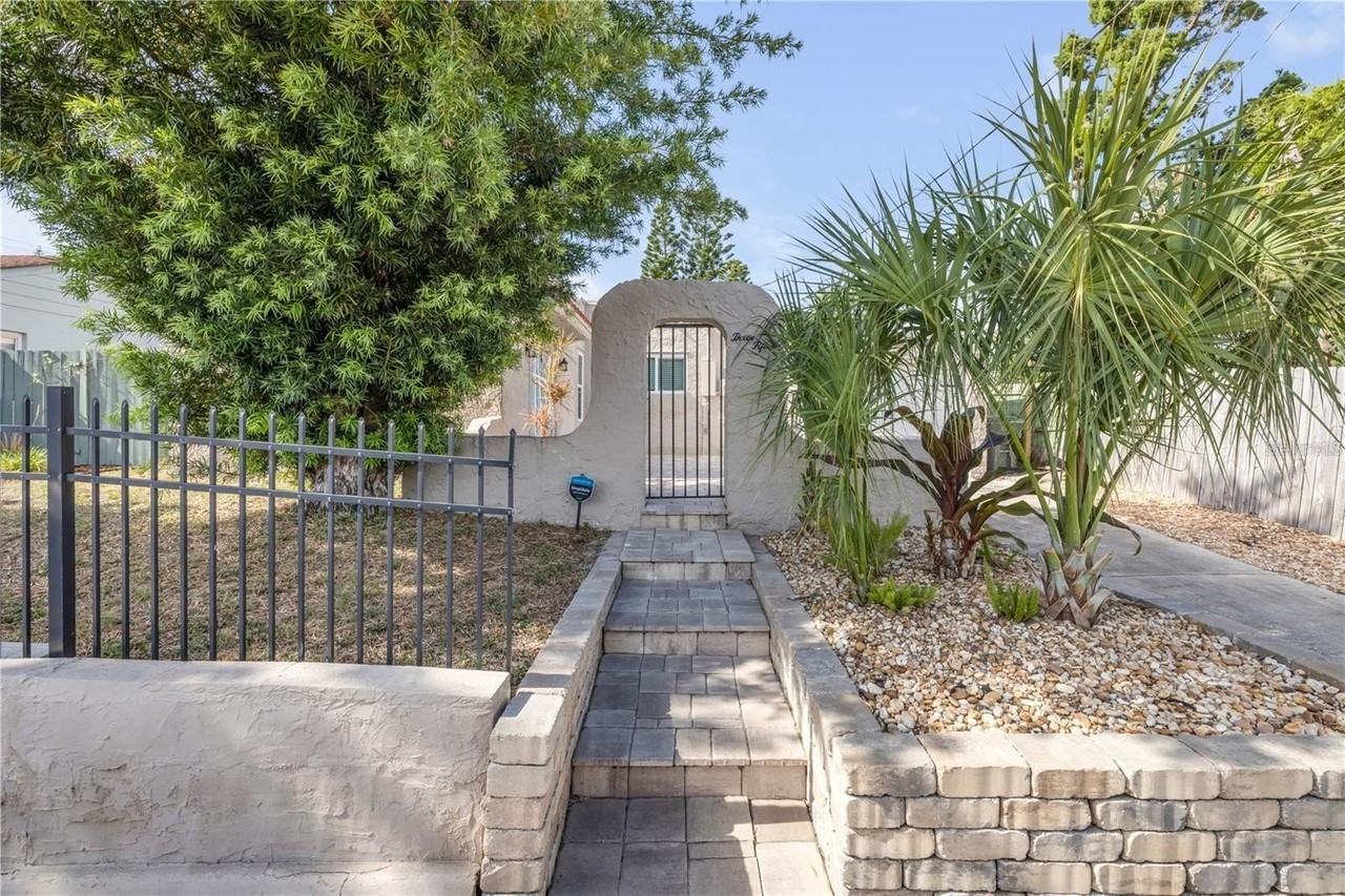 315 Sears Ave - Photo 3 of 27