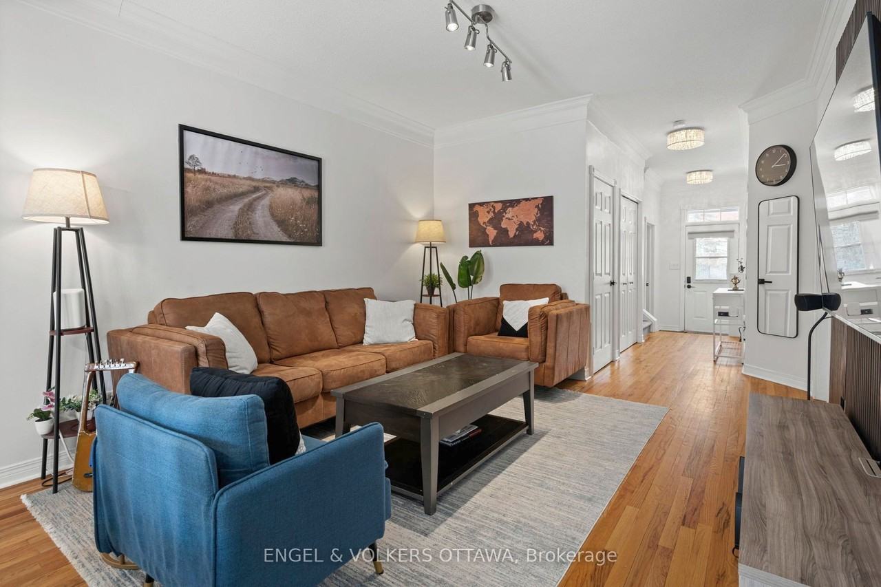 37 Laumann Crt - Photo 7 of 36