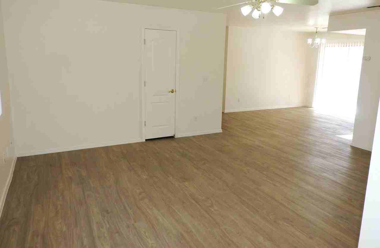 1925 Motor Ave - Photo 4 of 25