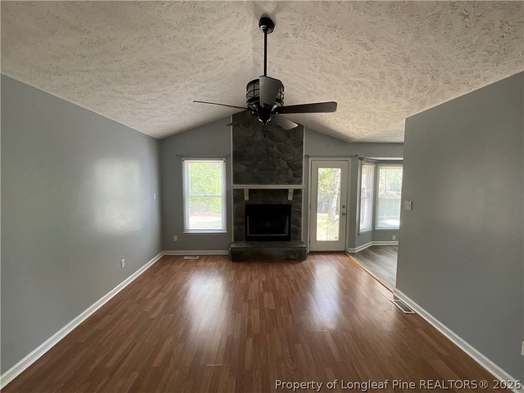 3355 Lubbock Dr - Photo 2 of 15