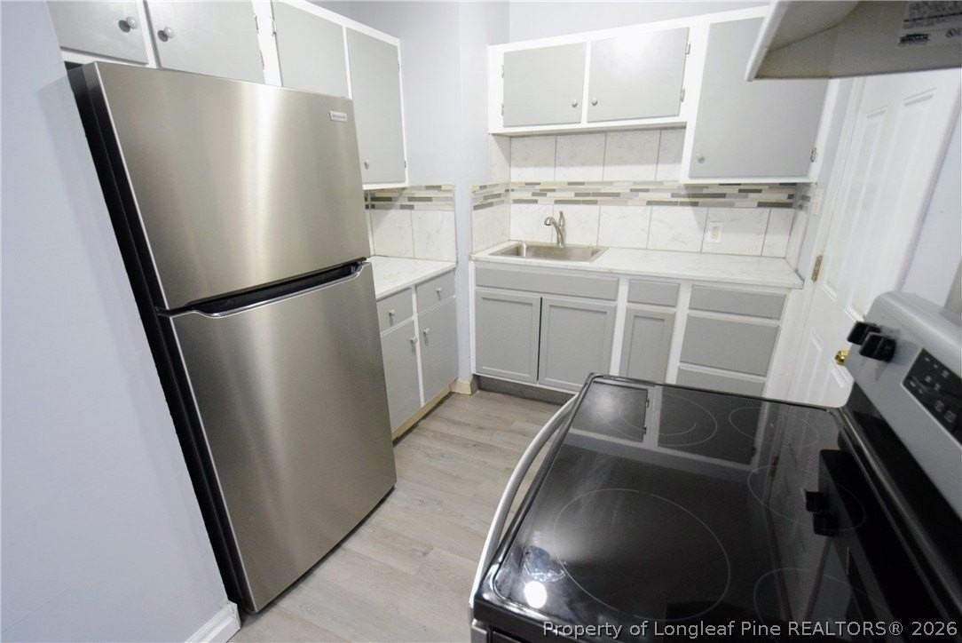 821 Minurva Ct - Photo 4 of 9