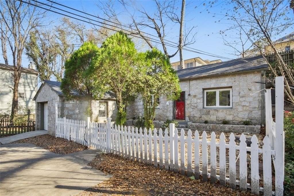 653 Somerset Ter Ne Apt 4 #4 - Photo 3 of 12