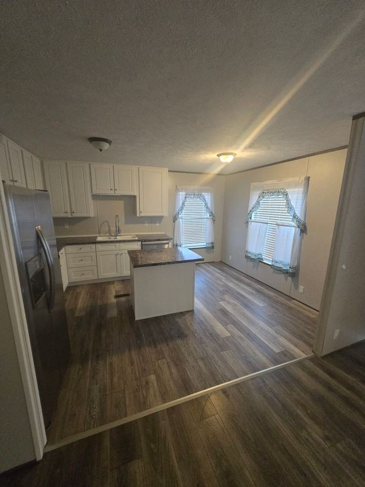 204 Ragon Hollow Ln - Photo 3 of 12