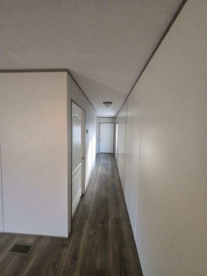 204 Ragon Hollow Ln - Photo 5 of 12