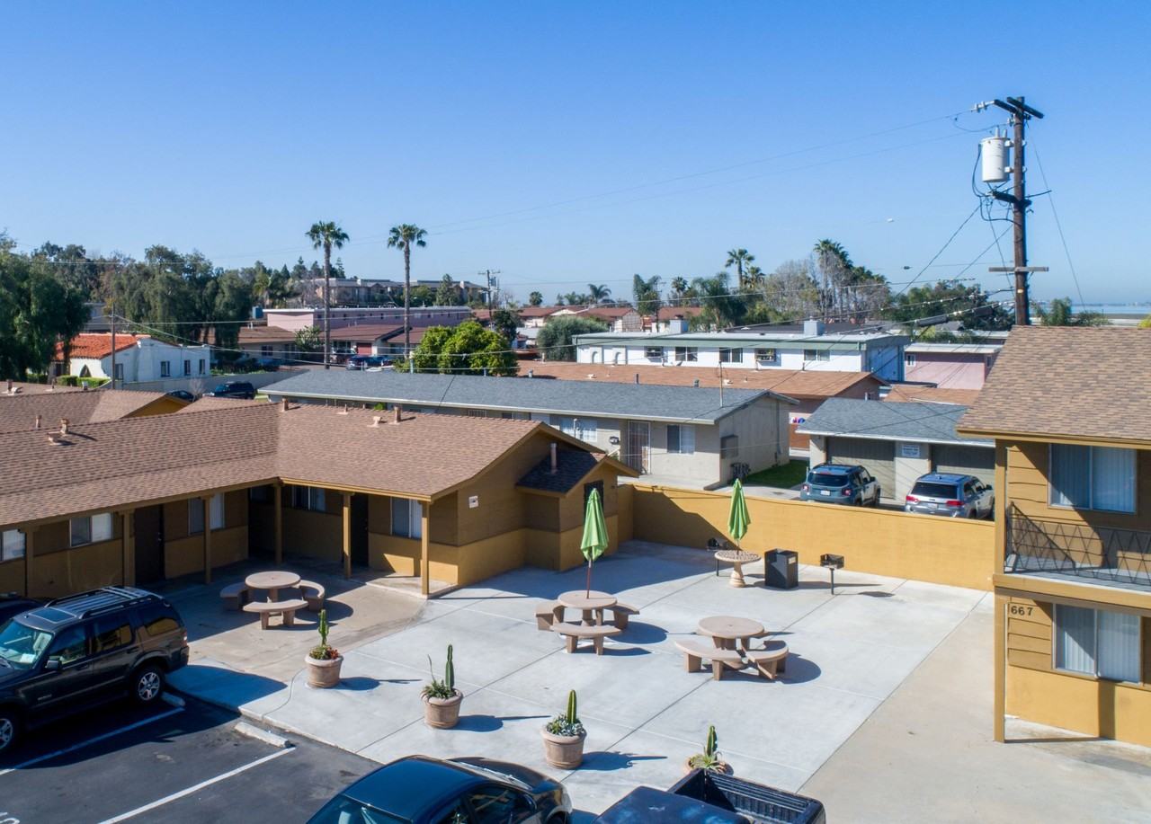 Bahia Court - Photo 6 of 6