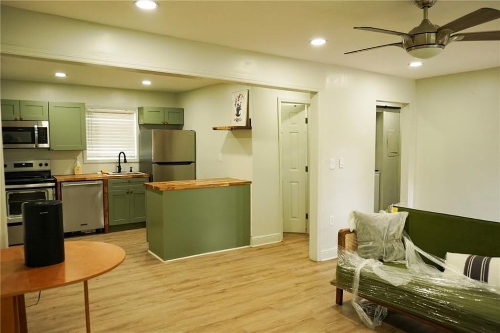 1875 Dunlap Ave - Photo 3 of 15