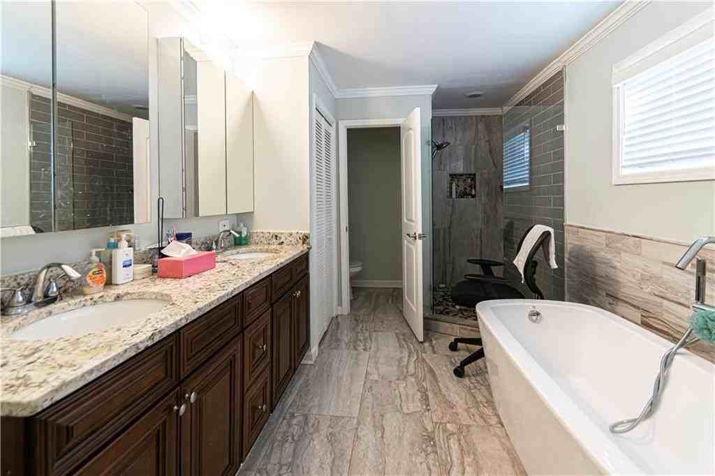 1892 Terry Mill Rd Se - Photo 5 of 6