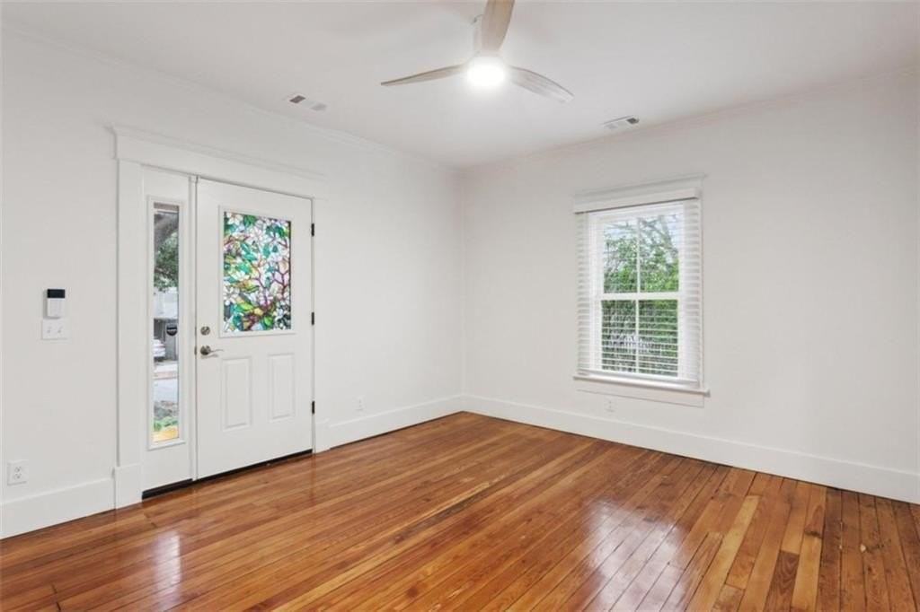 111 Clifton St Se - Photo 7 of 28