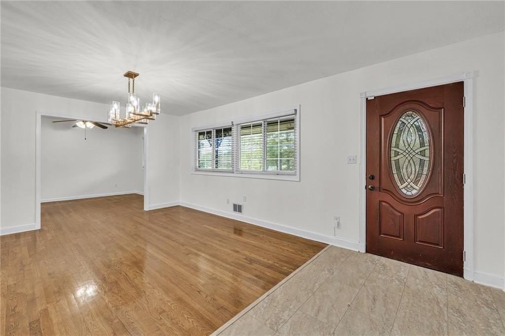 318 Tyrone Rd - Photo 3 of 49