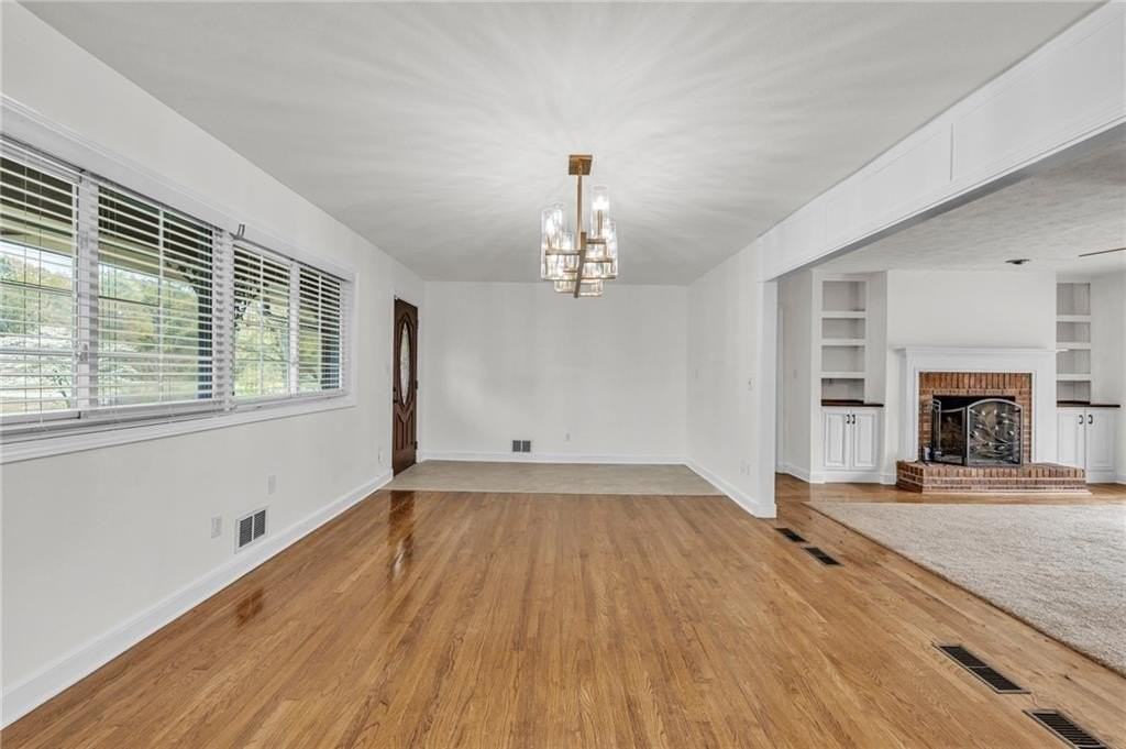 318 Tyrone Rd - Photo 7 of 49