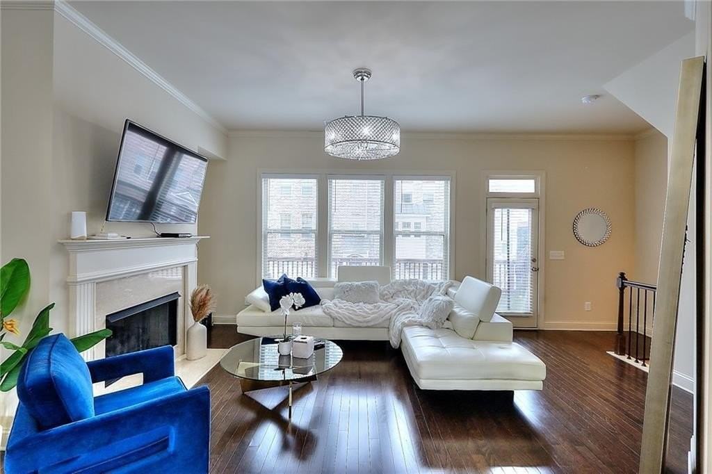 1306 Harris Way - Photo 4 of 19