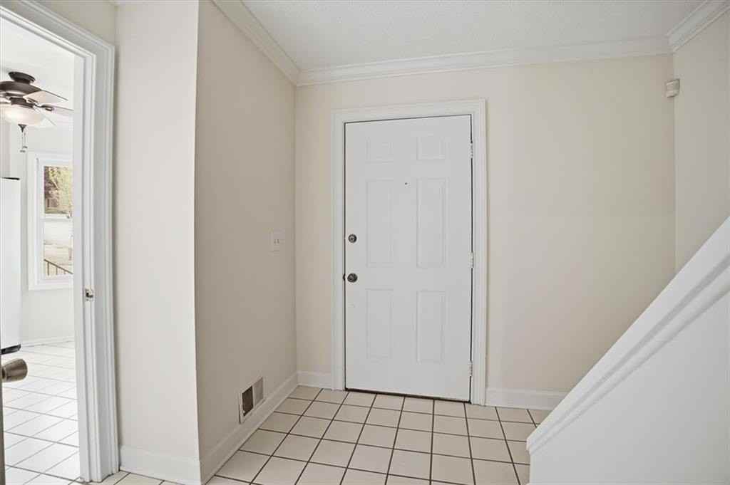 2600 Holcomb Springs Dr - Photo 5 of 30