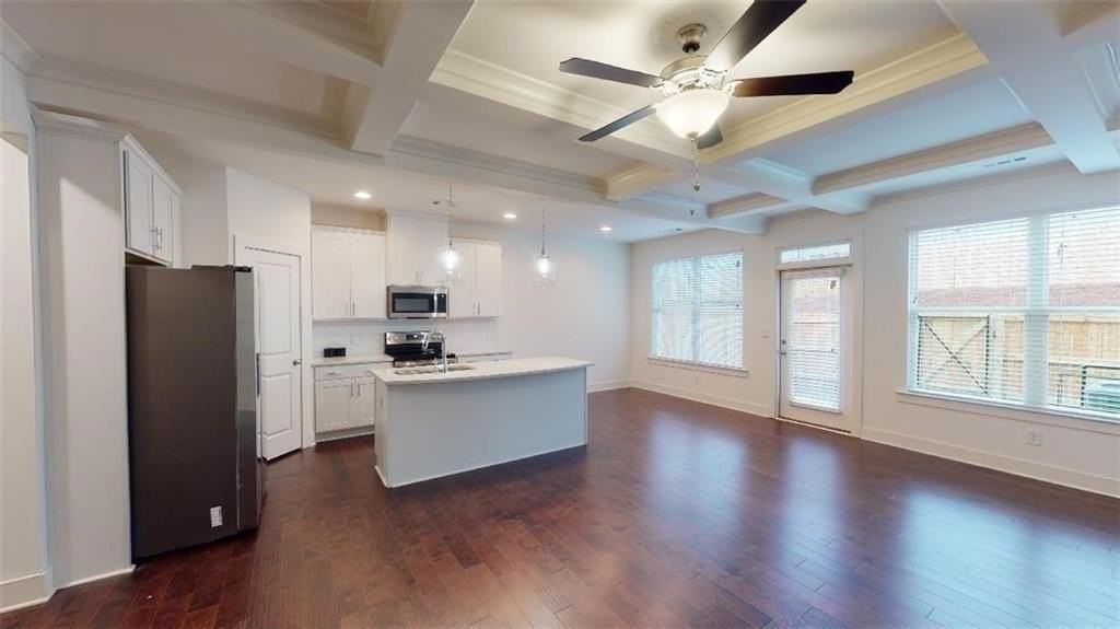 2248 Mulsanne Dr - Photo 2 of 25