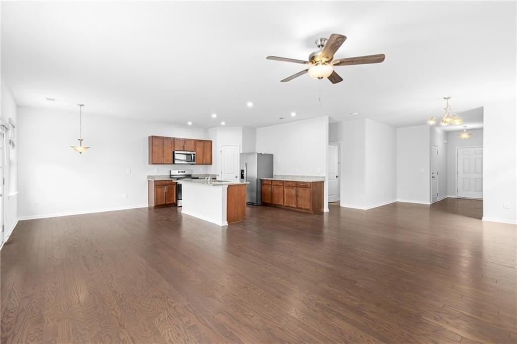 360 Paulownia Cir - Photo 2 of 50