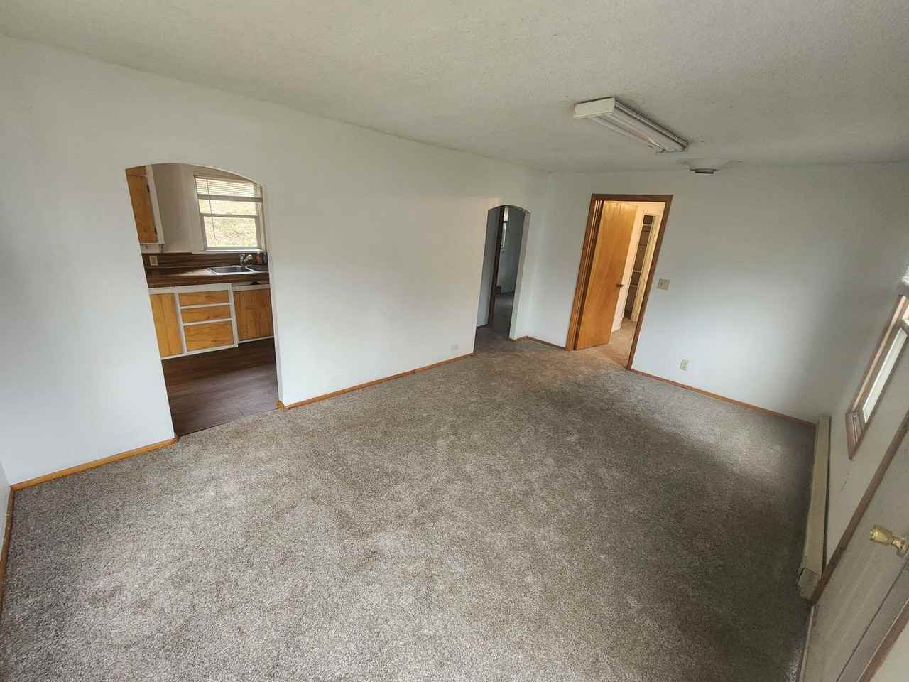 505 Se South St - Photo 6 of 18