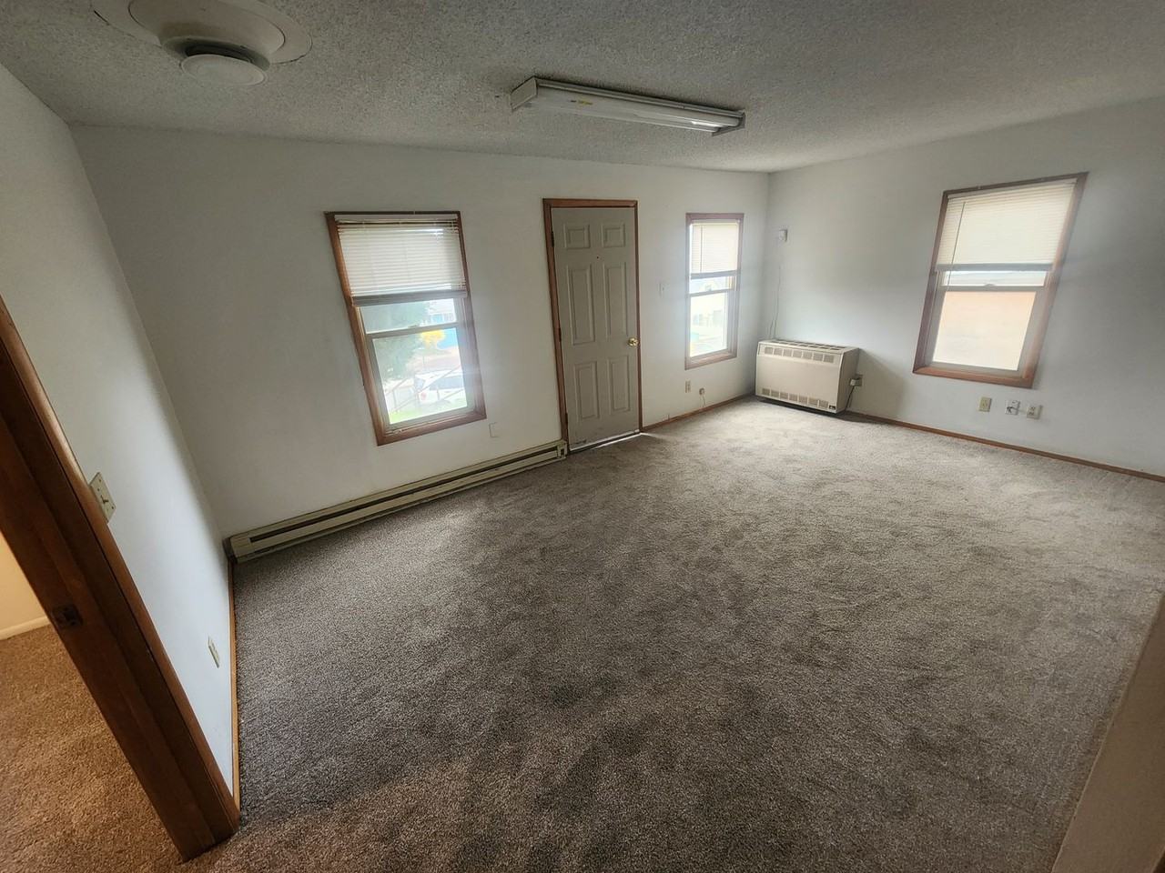 505 Se South St - Photo 7 of 18