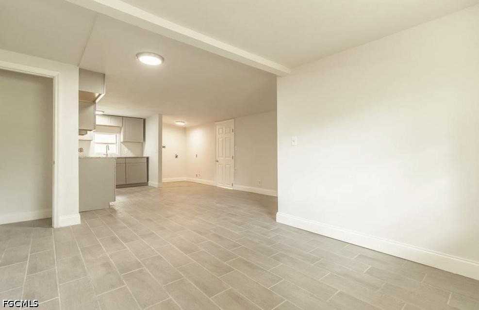 215 Delray Ave - Photo 4 of 21