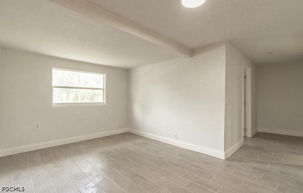 215 Delray Ave - Photo 6 of 21